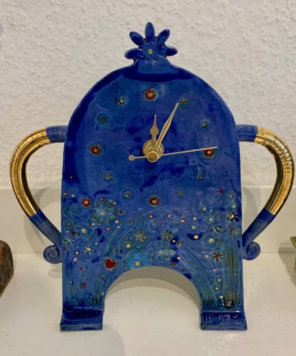 - a Ceramic by Sarah McCormack, measuring 22 x 21 cm (H x W) £175